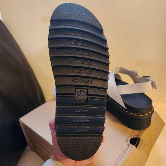 Dr. Martens Voss Quad sandals size 11 BNWB - Picture 11 of 11